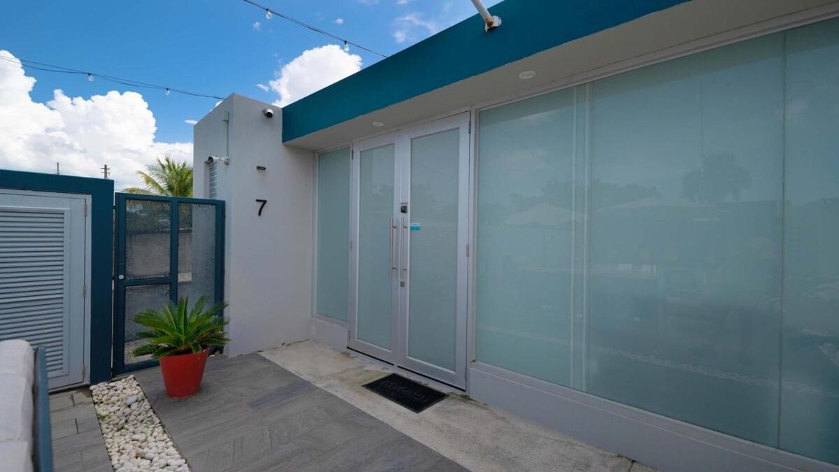 Aquaville Dorado Moderna A Studio 7 Exterior foto
